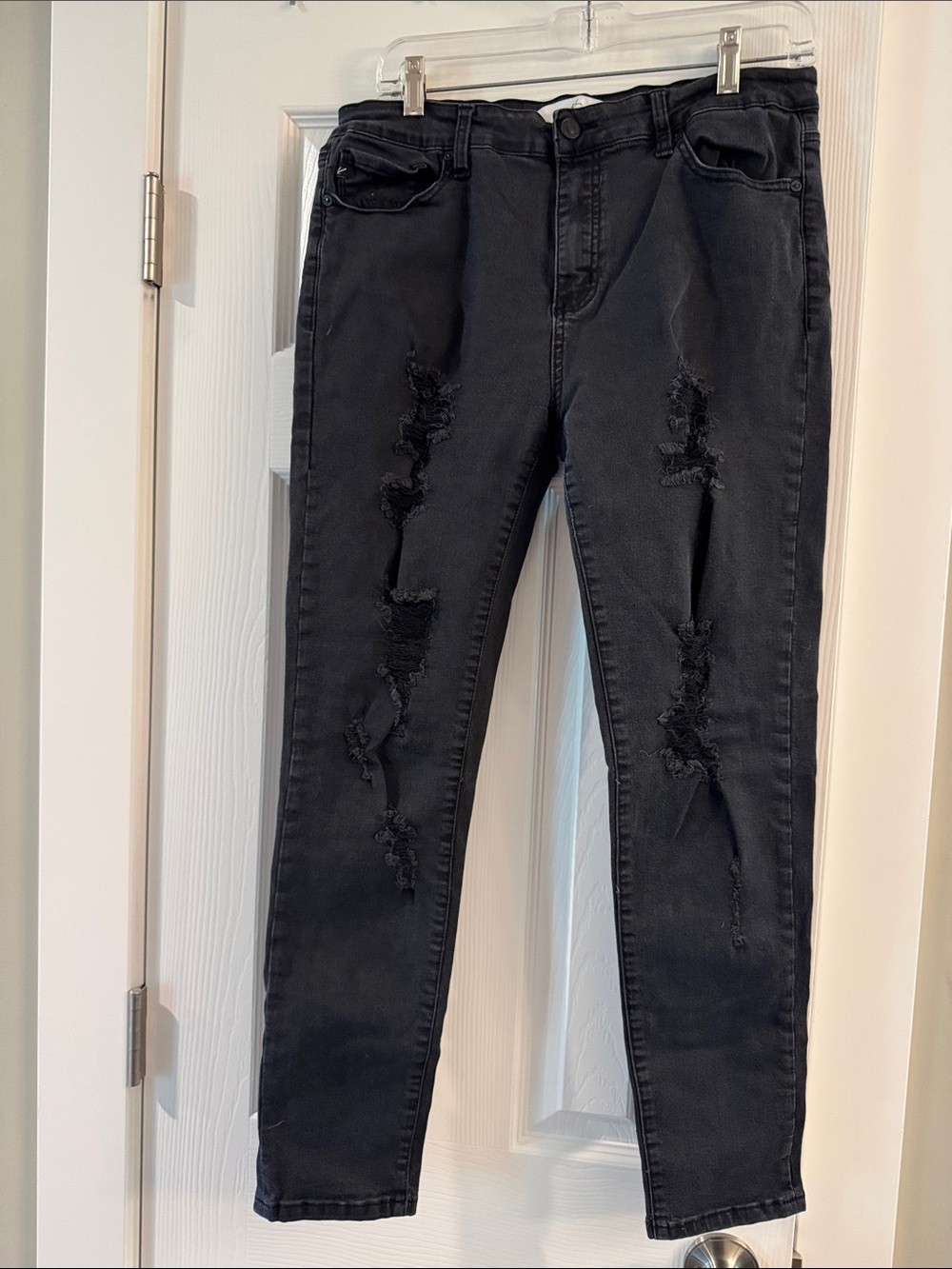KanCan Women’s Skinny Jeans in Black